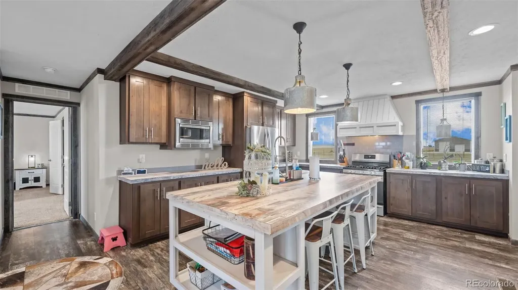 5676 County Road 77 Roggen CO 80652