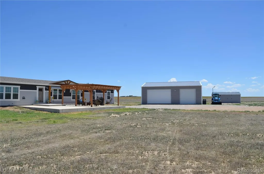 5676 County Road 77 Roggen CO 80652
