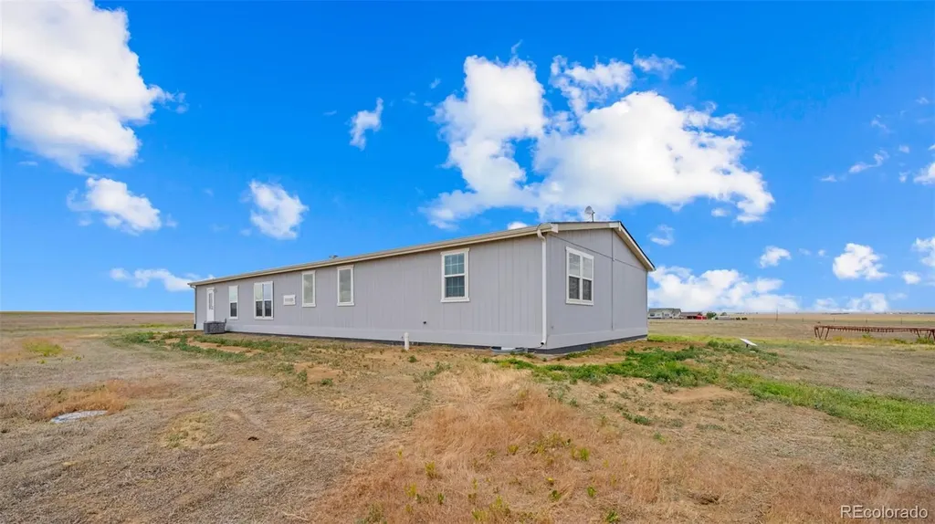 5676 County Road 77 Roggen CO 80652