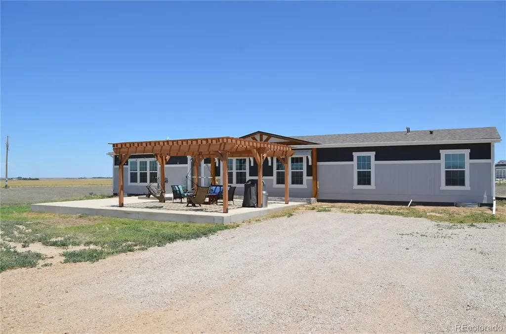 5676 County Road 77 Roggen CO 80652