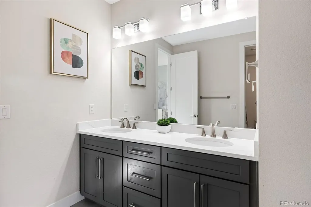 9625 Viewside Drive Lone Tree CO 80124