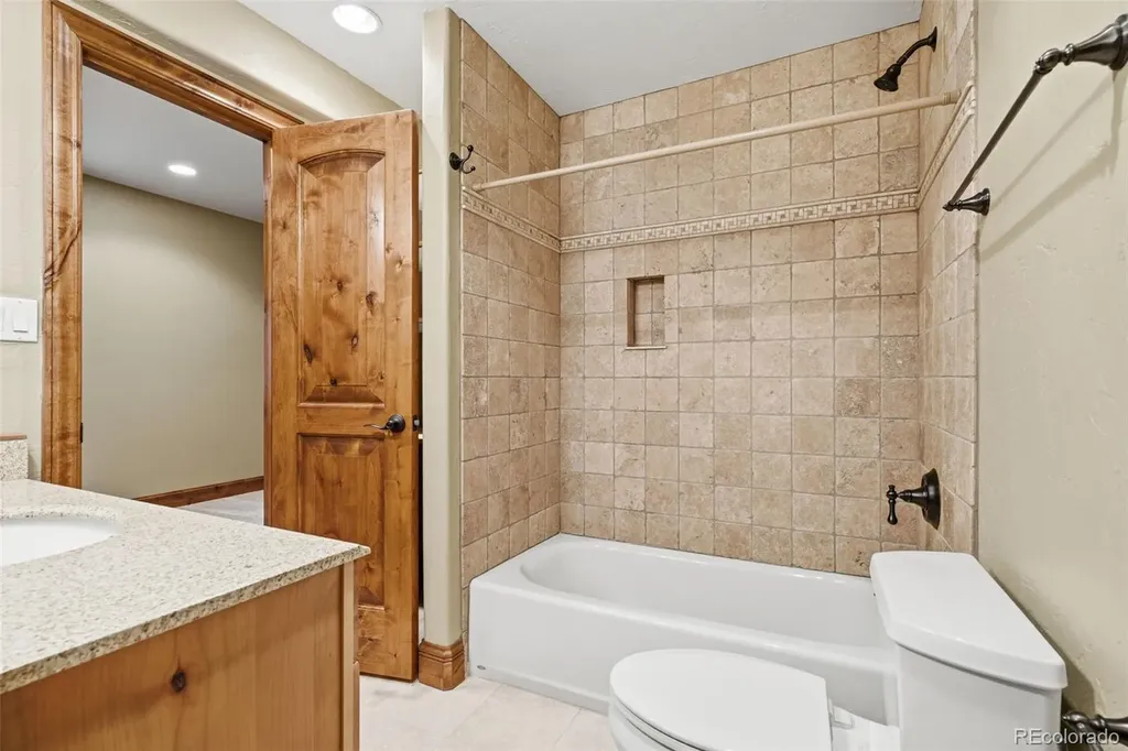2196 S Washington Street Denver CO 80210