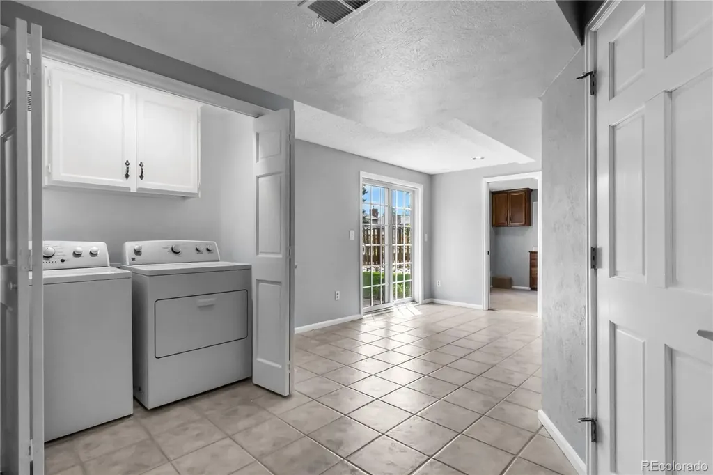 10084 W Geddes Circle Littleton CO 80127