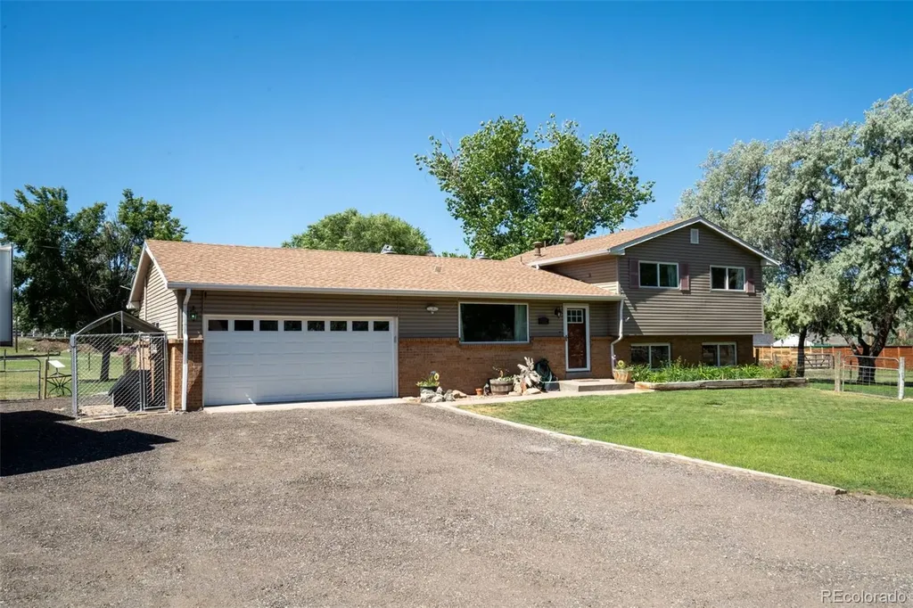 12406 Obrien Way Brighton CO 80603