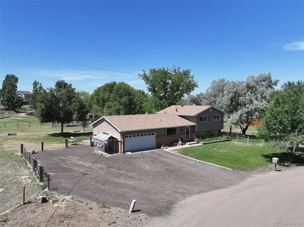 12406 Obrien Way Brighton CO 80603