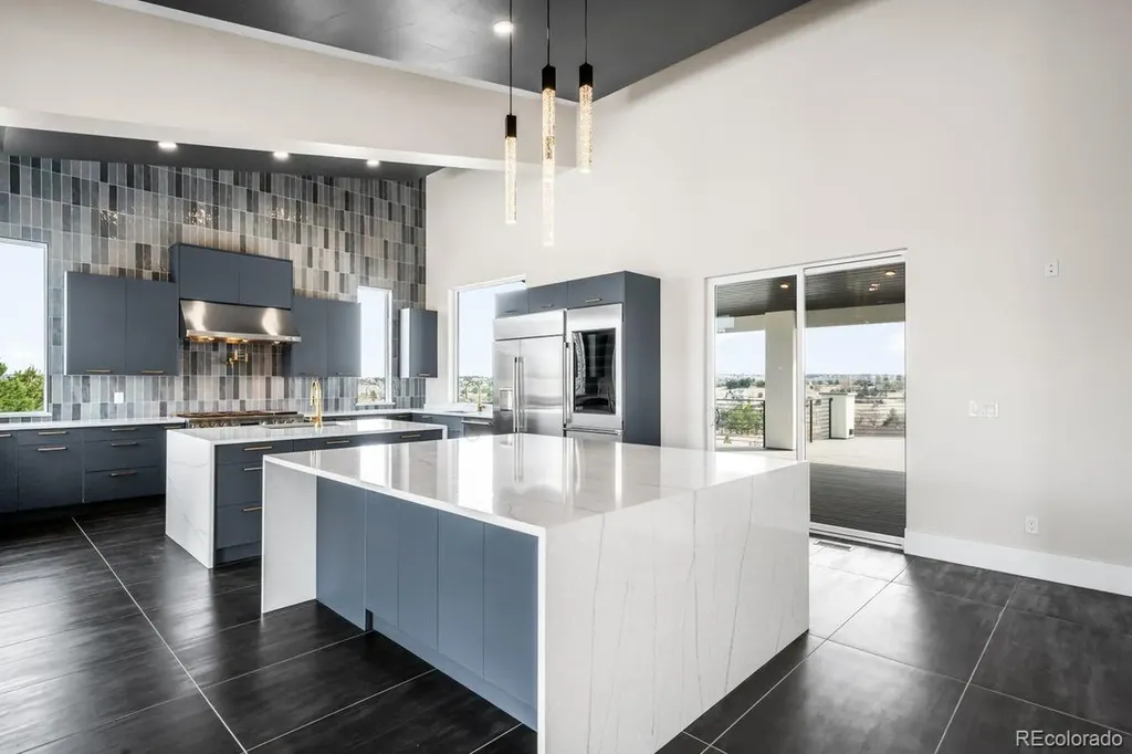6954 S Espana Way Centennial CO 80016