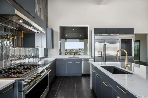 6954 S Espana Way Centennial CO 80016