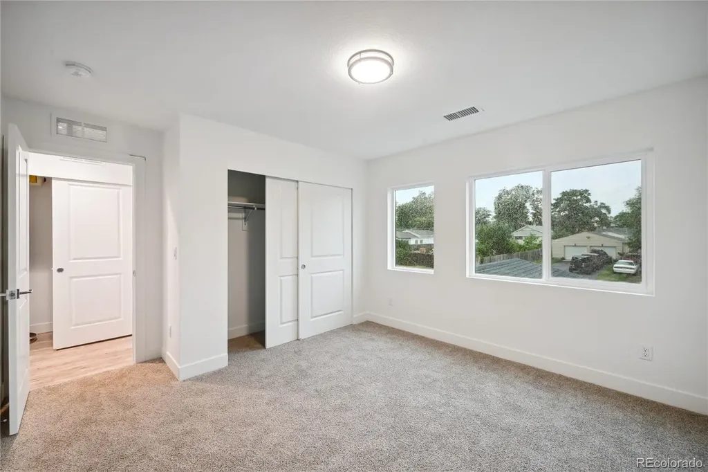 5282 Columbine Lane Denver CO 80221