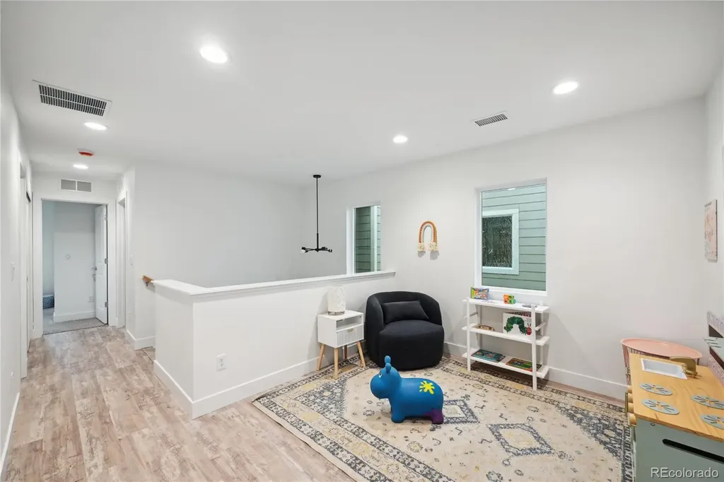 5282 Columbine Lane Denver CO 80221