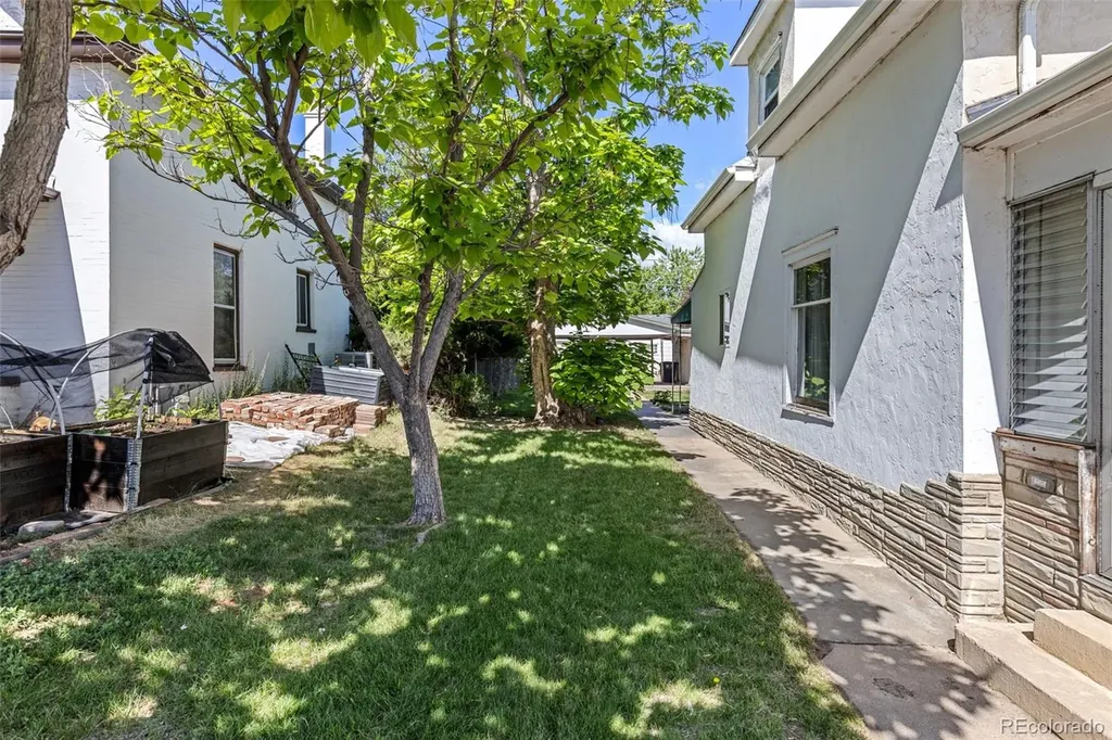 4561 Lowell Boulevard Denver CO 80211