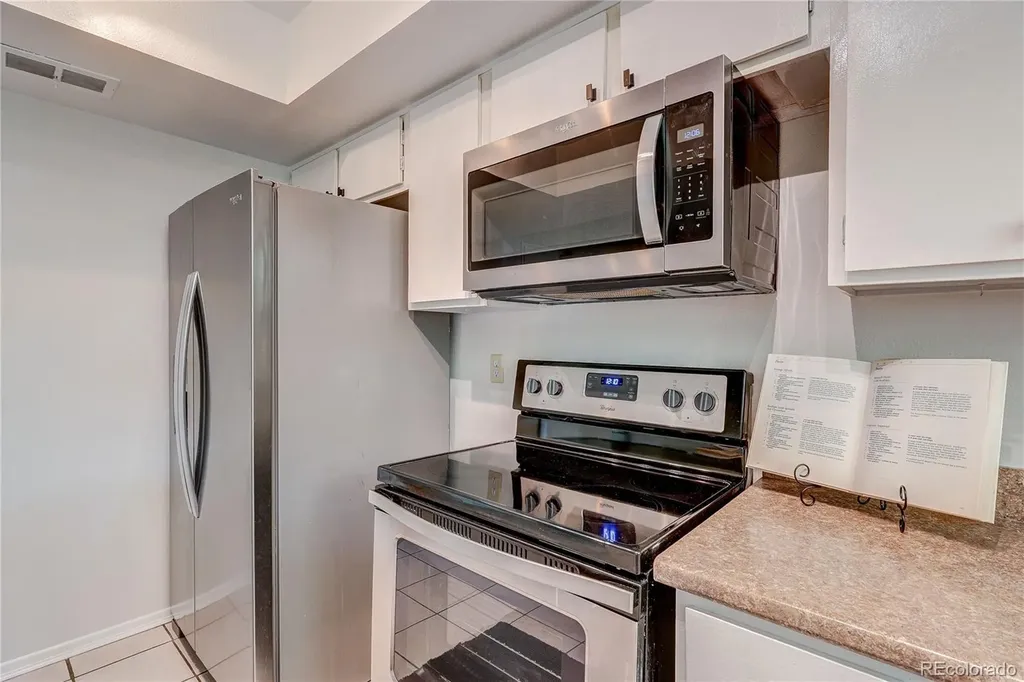 582 S Xenon Court Lakewood CO 80228