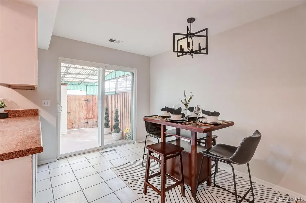 582 S Xenon Court Lakewood CO 80228