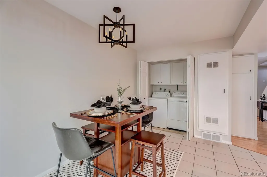 582 S Xenon Court Lakewood CO 80228