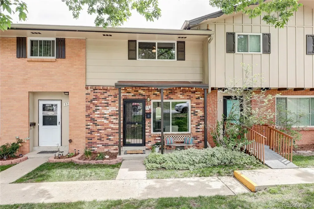 582 S Xenon Court Lakewood CO 80228