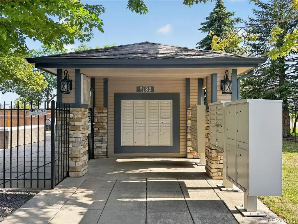 2122 S Fulton Circle Aurora CO 80247