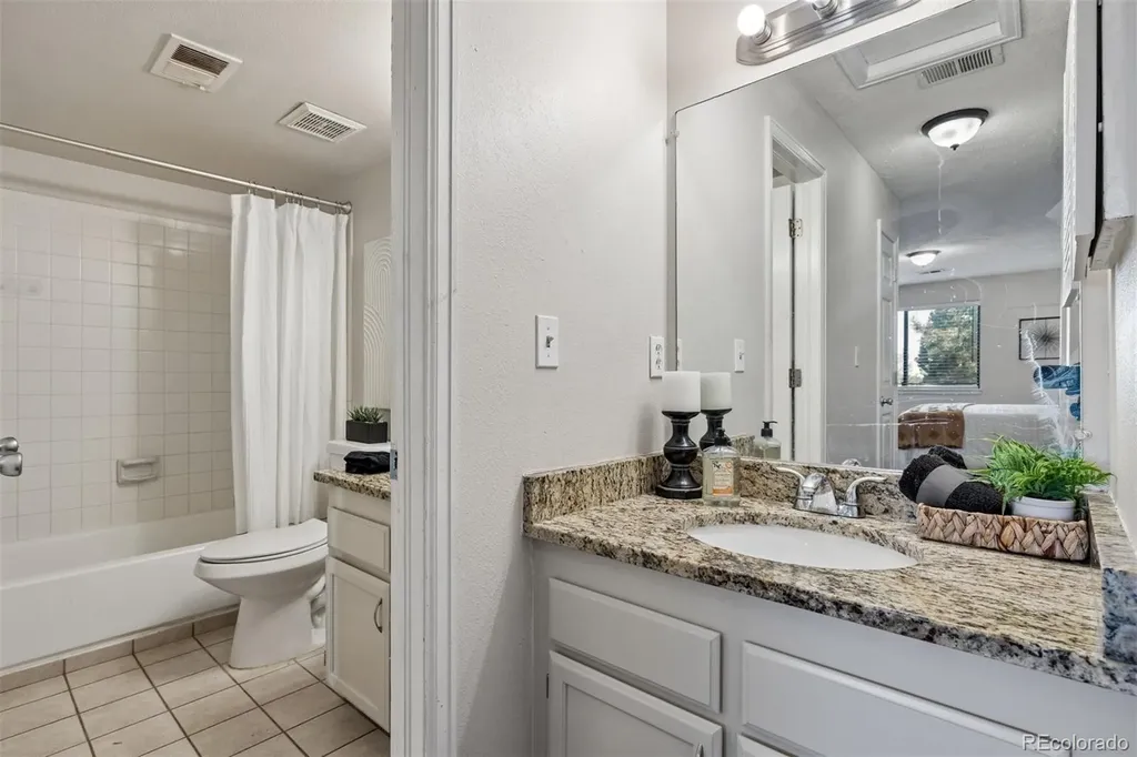 4351 S Andes Way Aurora CO 80015