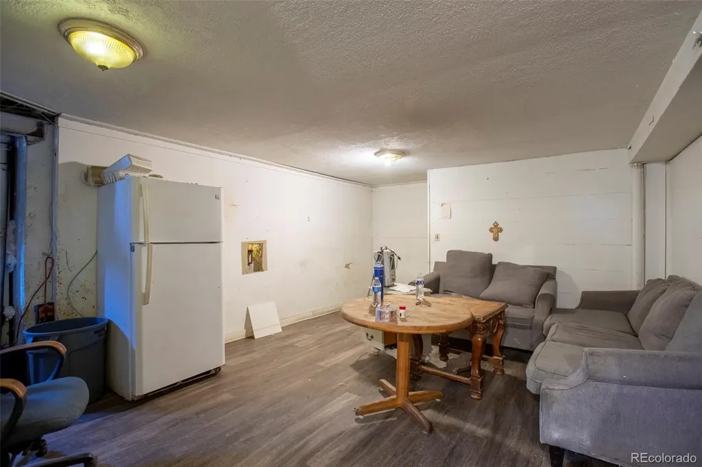 1996 S Olathe Street Aurora CO 80013