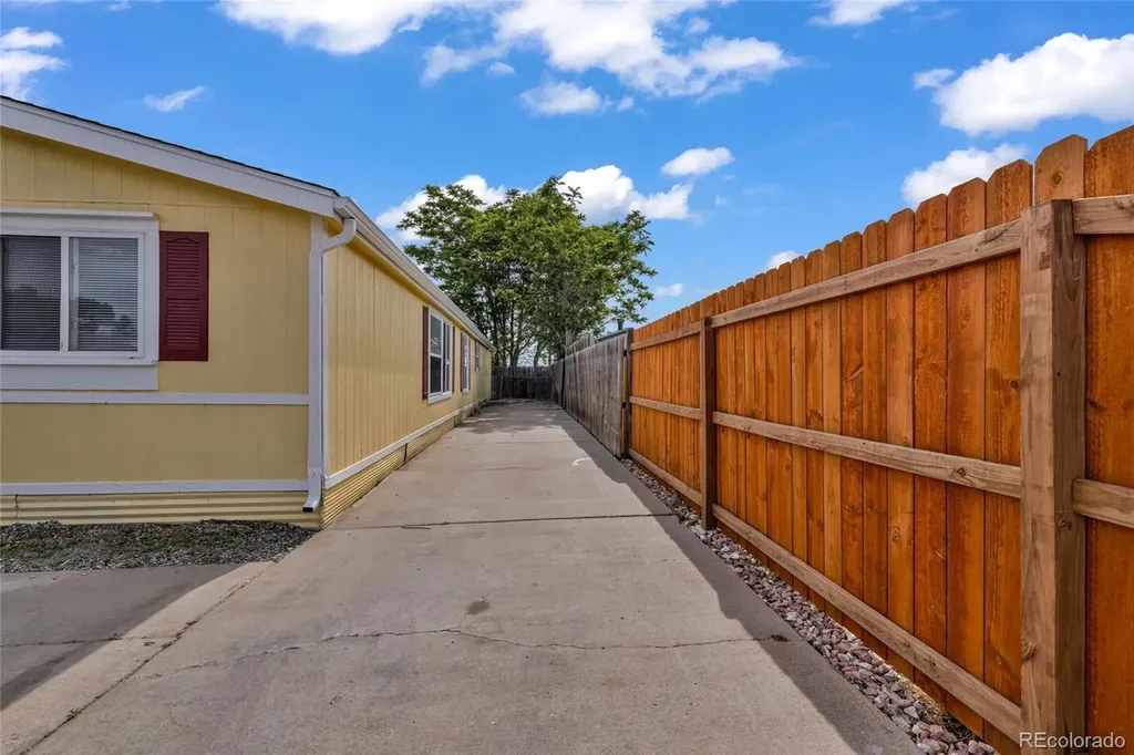 8460 Garfield Way Denver CO 80229
