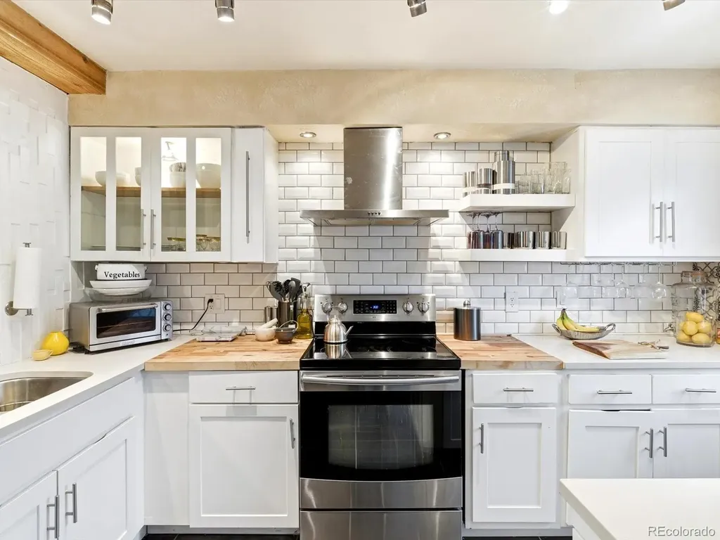 1662 S Idalia Circle Aurora CO 80017