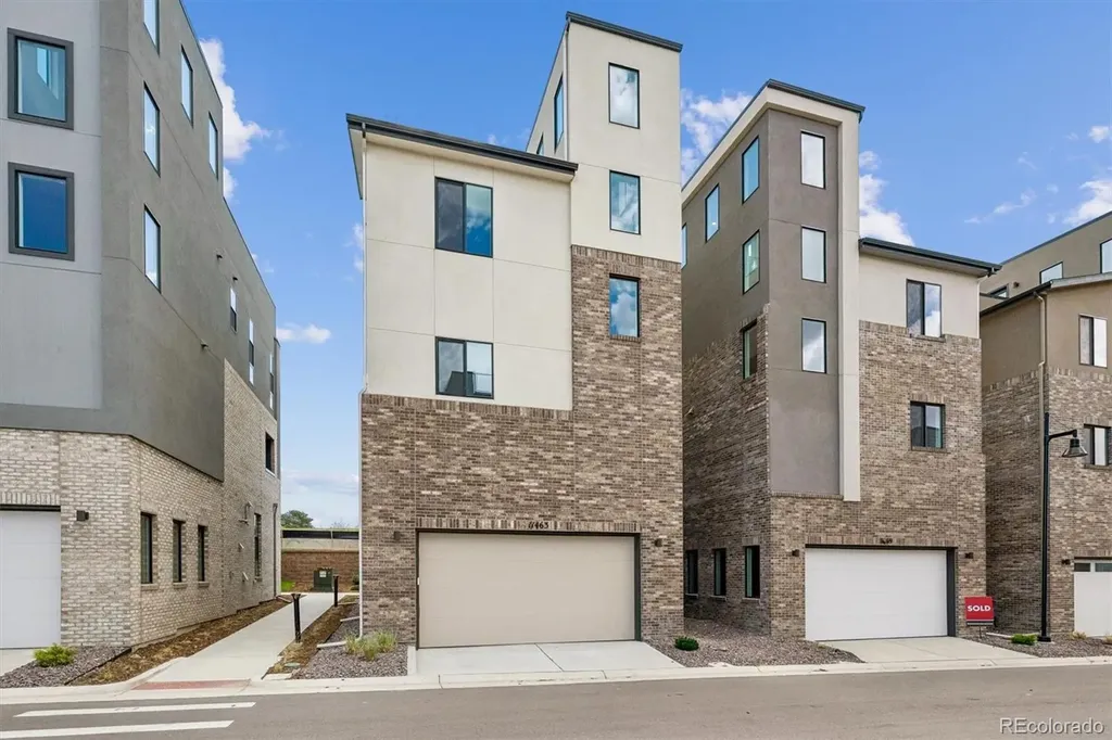 11463 E Briarwood Circle Centennial CO 80112