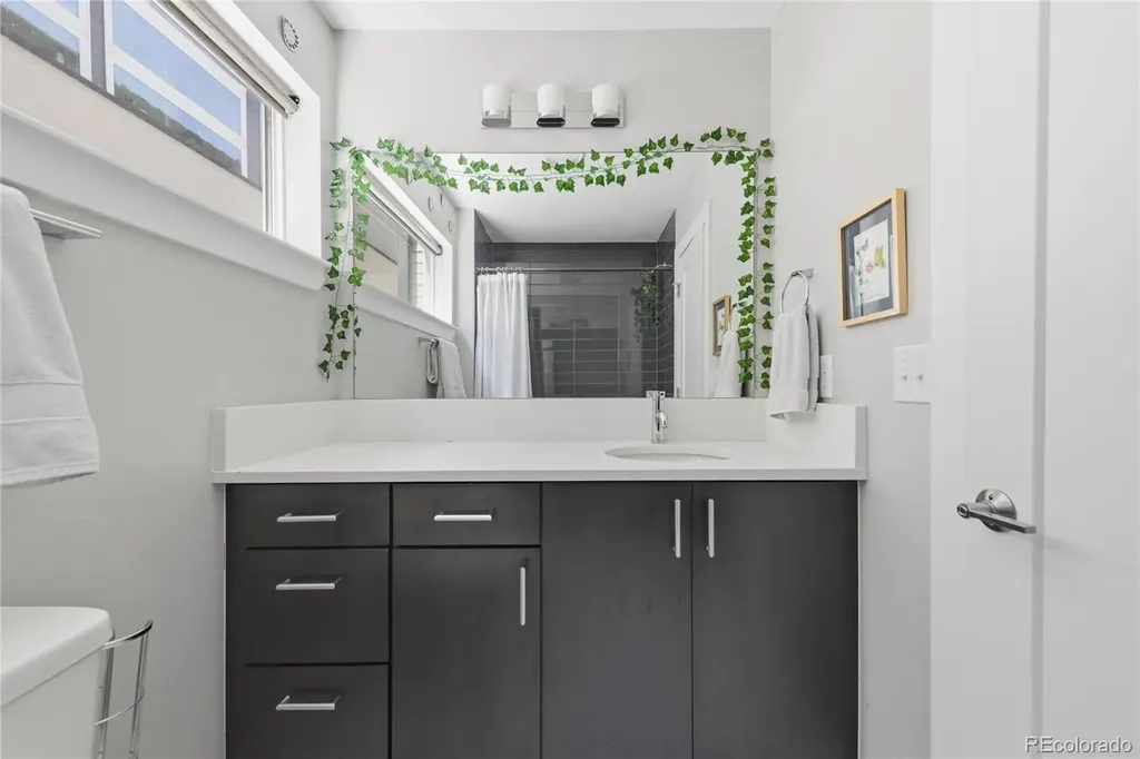 1648 Lowell Boulevard Denver CO 80204