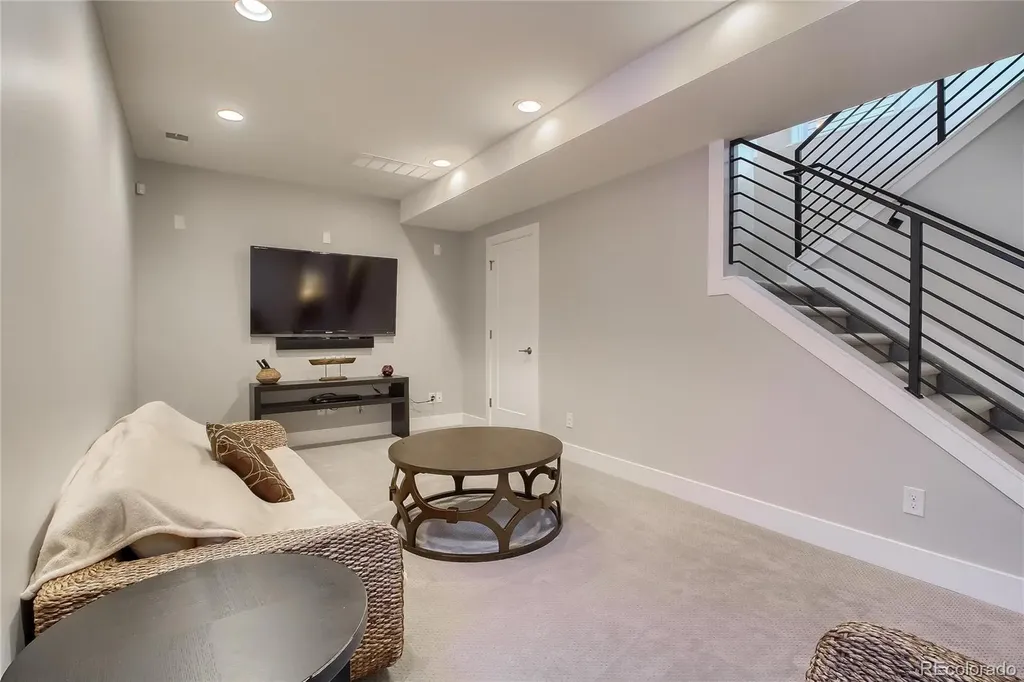 1648 Lowell Boulevard Denver CO 80204