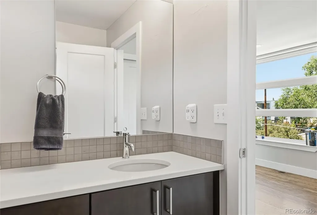 1648 Lowell Boulevard Denver CO 80204