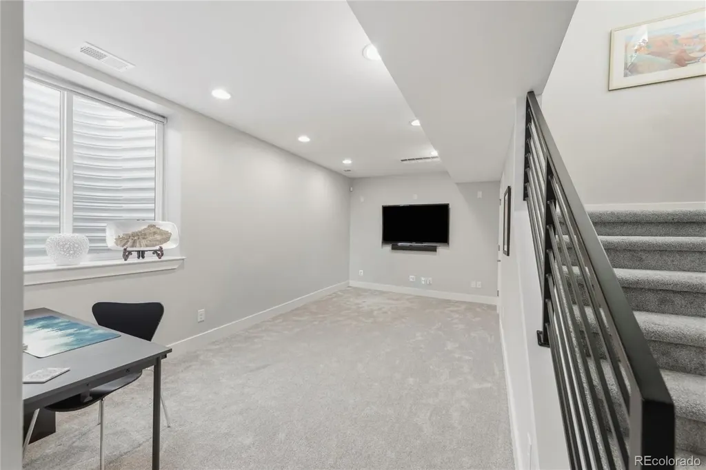 1648 Lowell Boulevard Denver CO 80204
