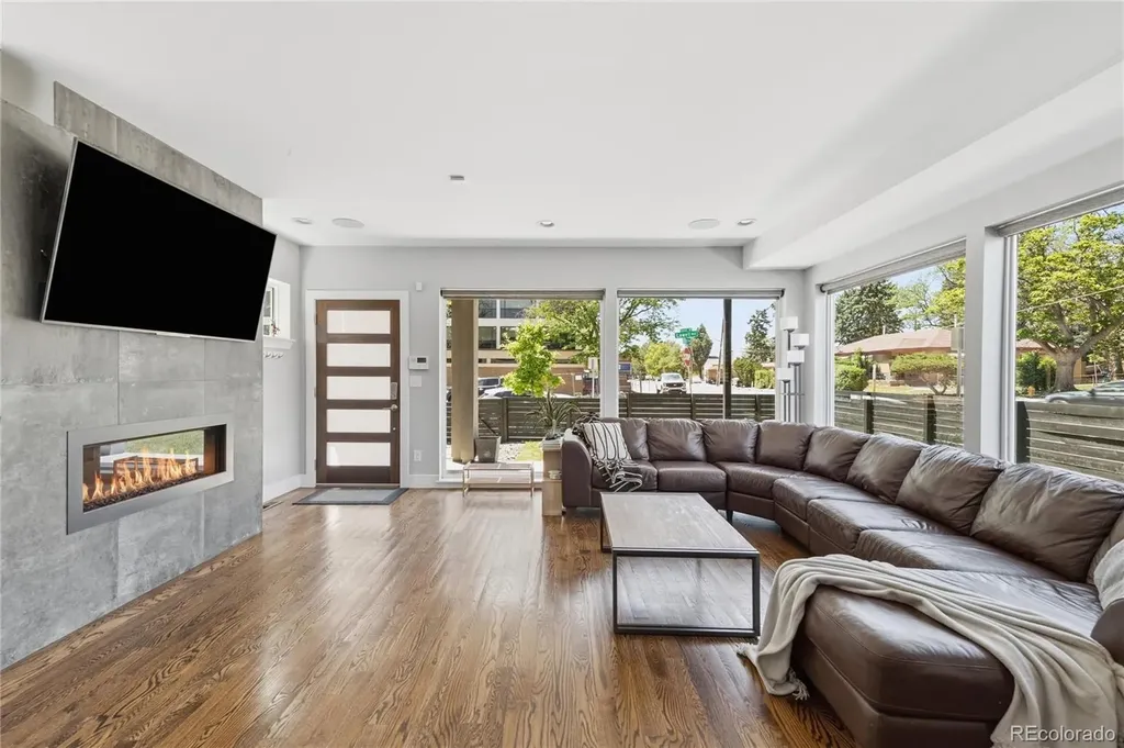1648 Lowell Boulevard Denver CO 80204