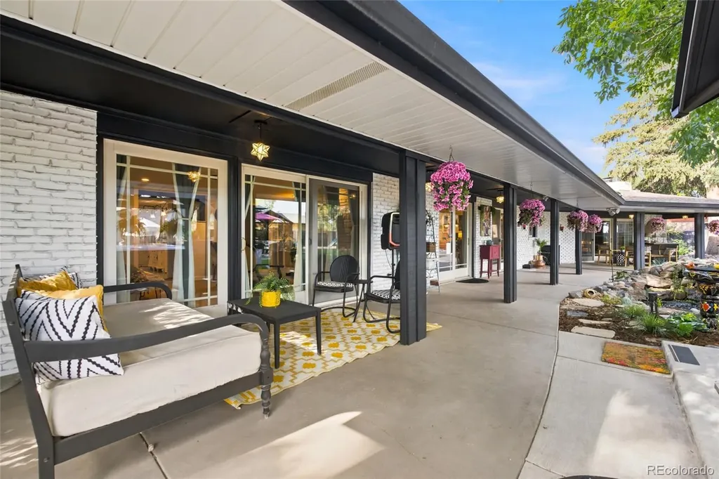4480 W Lakeridge Road Denver CO 80219