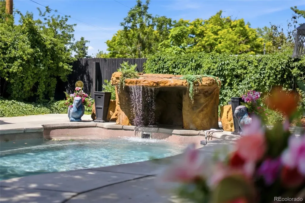 4480 W Lakeridge Road Denver CO 80219