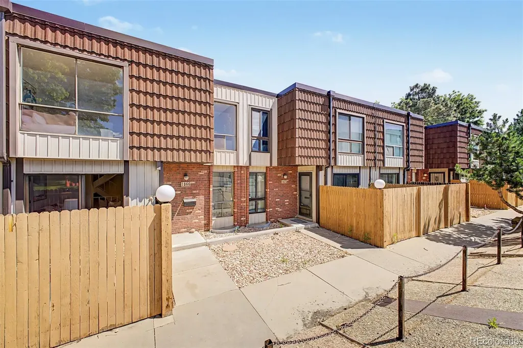 1866 S Hoyt Street Lakewood CO 80232