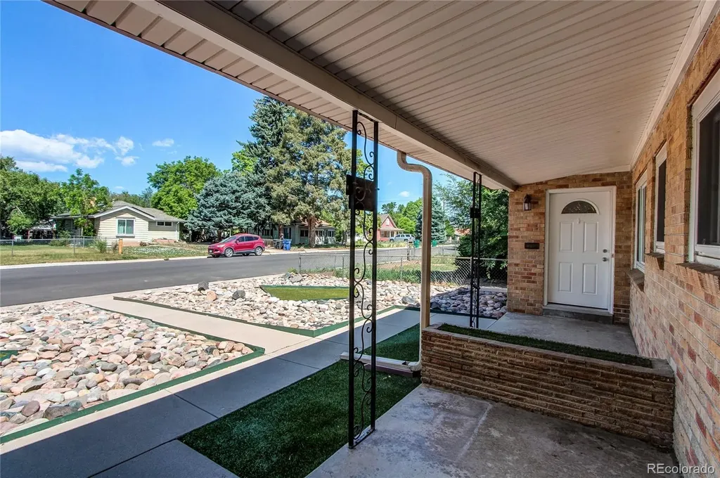 4336 S Acoma Street Englewood CO 80110