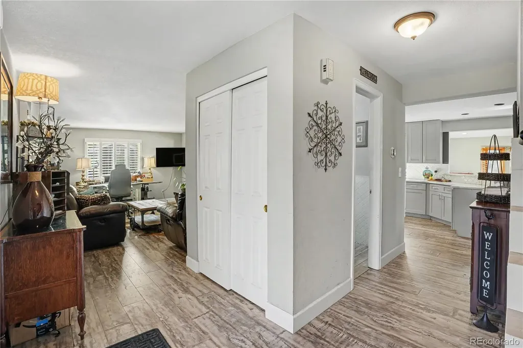 17651 E Crestridge Avenue Aurora CO 80015