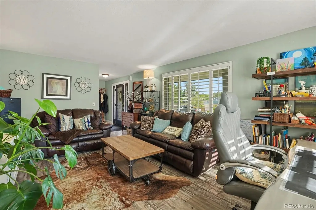 17651 E Crestridge Avenue Aurora CO 80015