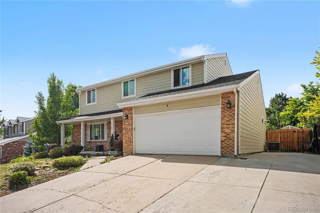17651 E Crestridge Avenue Aurora CO 80015