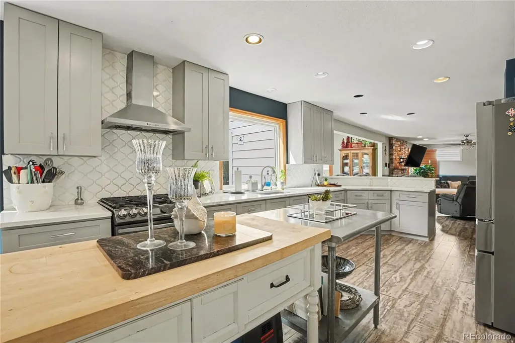 17651 E Crestridge Avenue Aurora CO 80015
