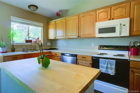 9765 Moss Rose Highlands Ranch CO 80129