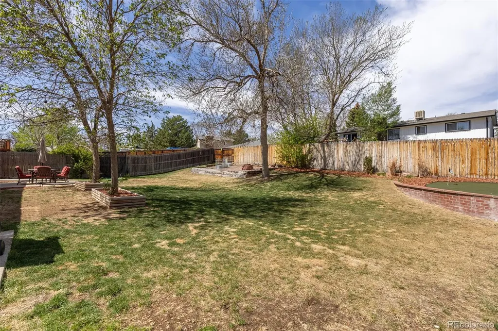 6993 W Hinsdale Drive Littleton CO 80128