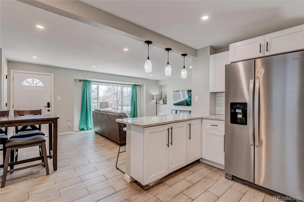 6733 S Ash Way Centennial CO 80122