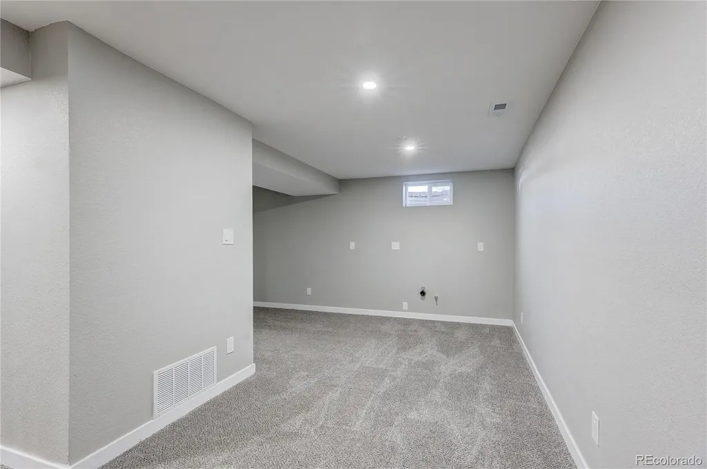 6733 S Ash Way Centennial CO 80122
