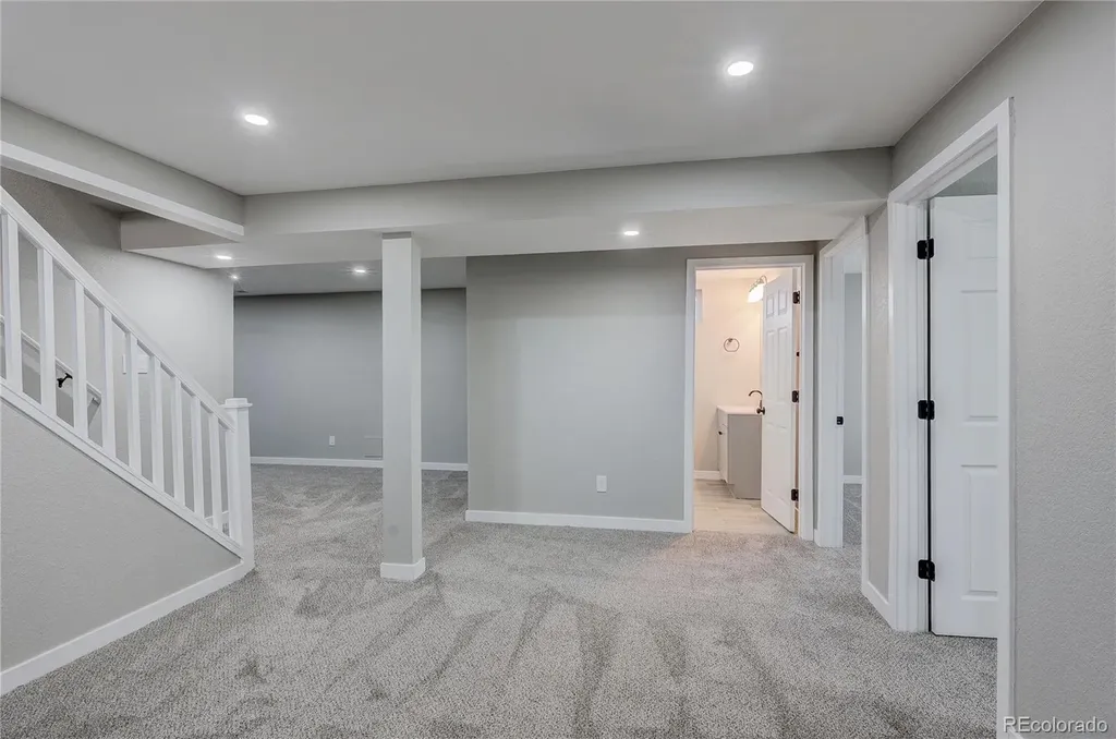6733 S Ash Way Centennial CO 80122