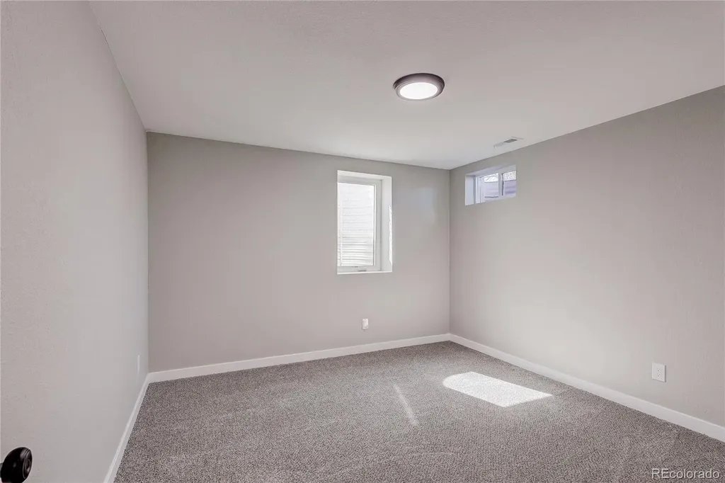 6733 S Ash Way Centennial CO 80122