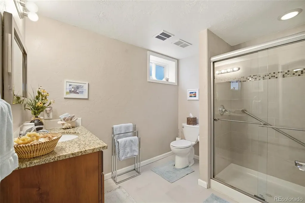 6573 S Steele Street Centennial CO 80121