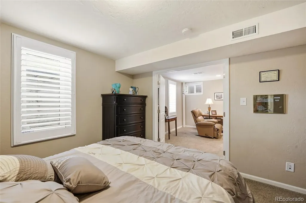 6573 S Steele Street Centennial CO 80121