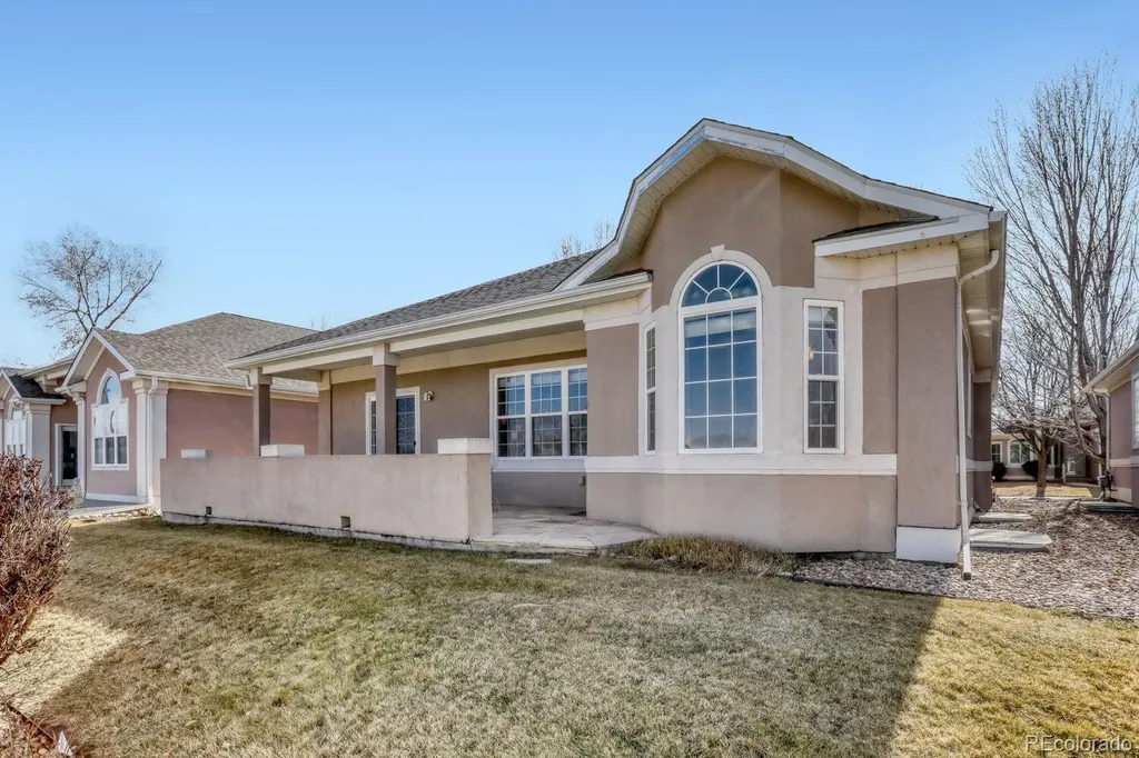 927 Champion Circle Longmont CO 80503
