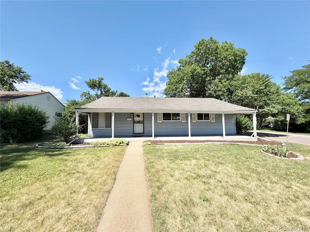 3201 S Hollyy Street Denver CO 80222