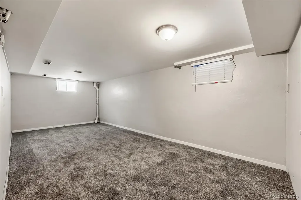 3201 S Hollyy Street Denver CO 80222
