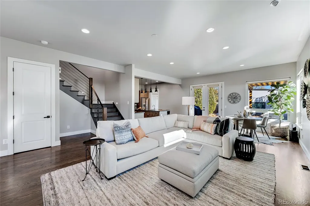 2526 King Street Denver CO 80211