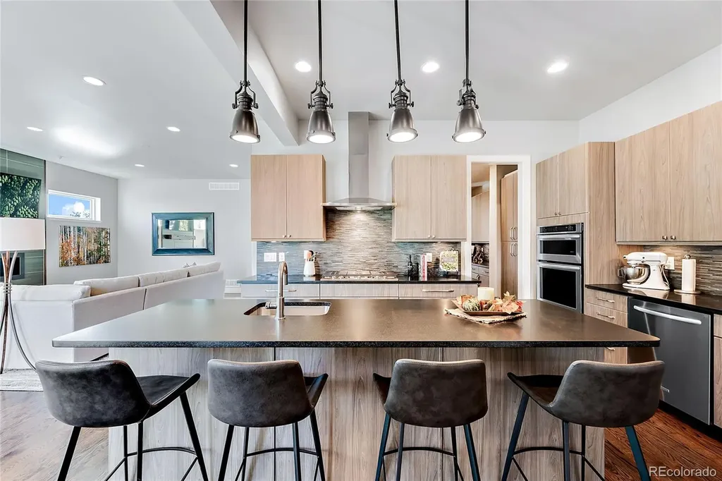 2526 King Street Denver CO 80211